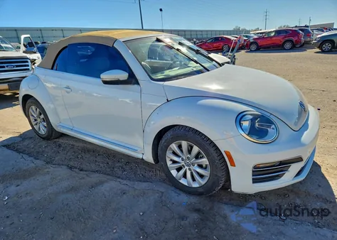 2018 Volkswagen Beetle S z USA, uszkodzony, nr VIN 3VW5DAAT6JM509319